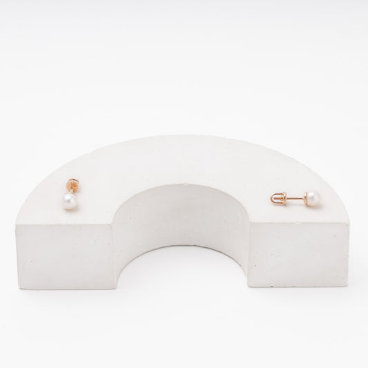 Gold pearl studs screw-back rose gold — Kabluchka