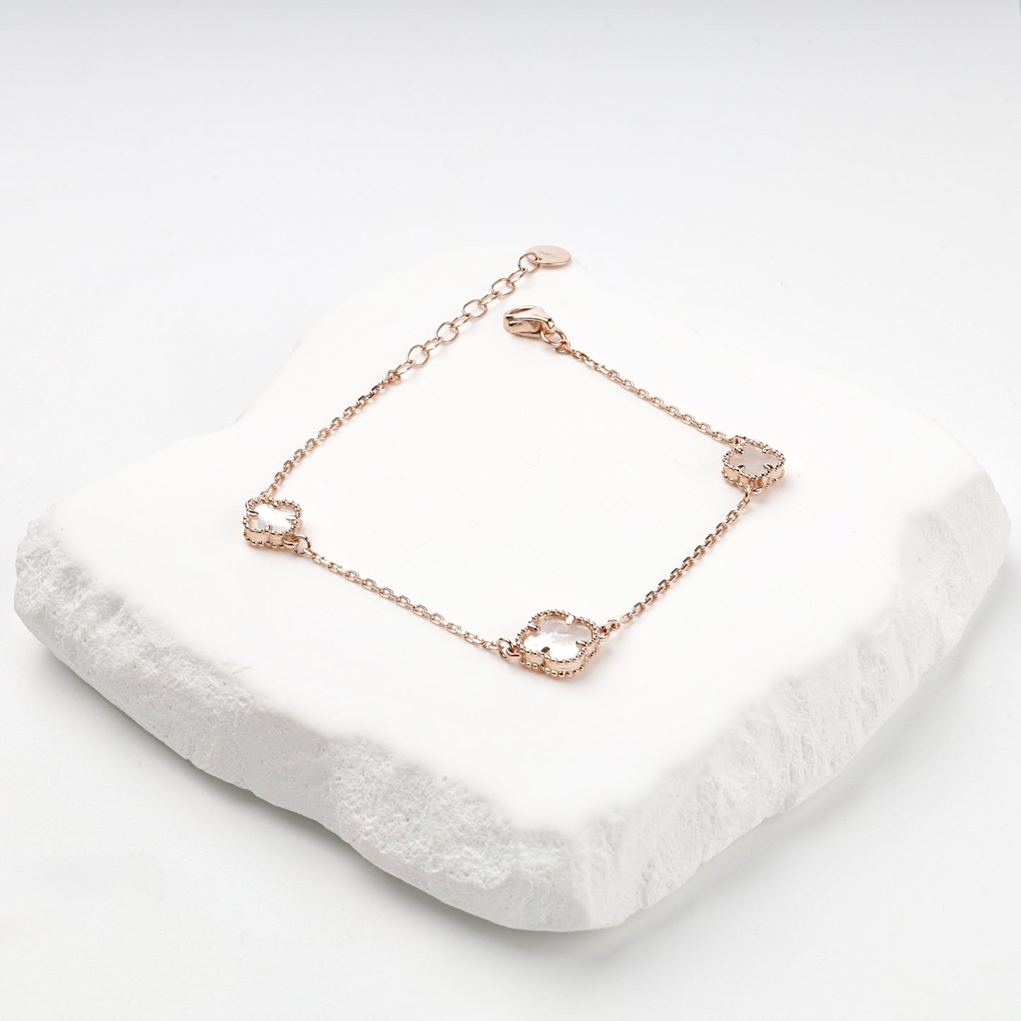 Clover station bracelet with lobster clasp — Kabluchka