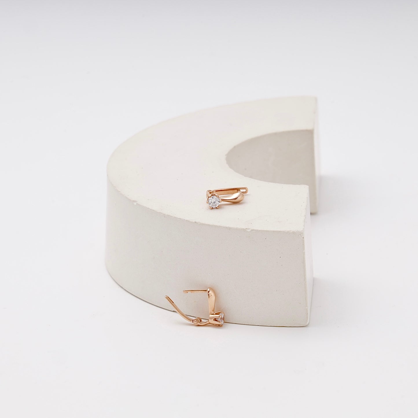 Children's rose gold 585 cubic zirconia earrings — Kabluchka