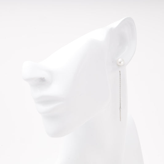 Silver 925 pearl threader earring shown on ear model — Kabluchka
