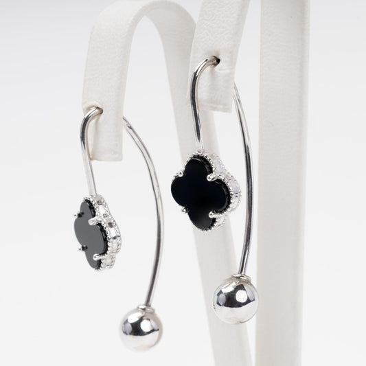 Silver 925 drop earrings with black onyx four-leaf clover close-up | Jewelry Store Kabluchka