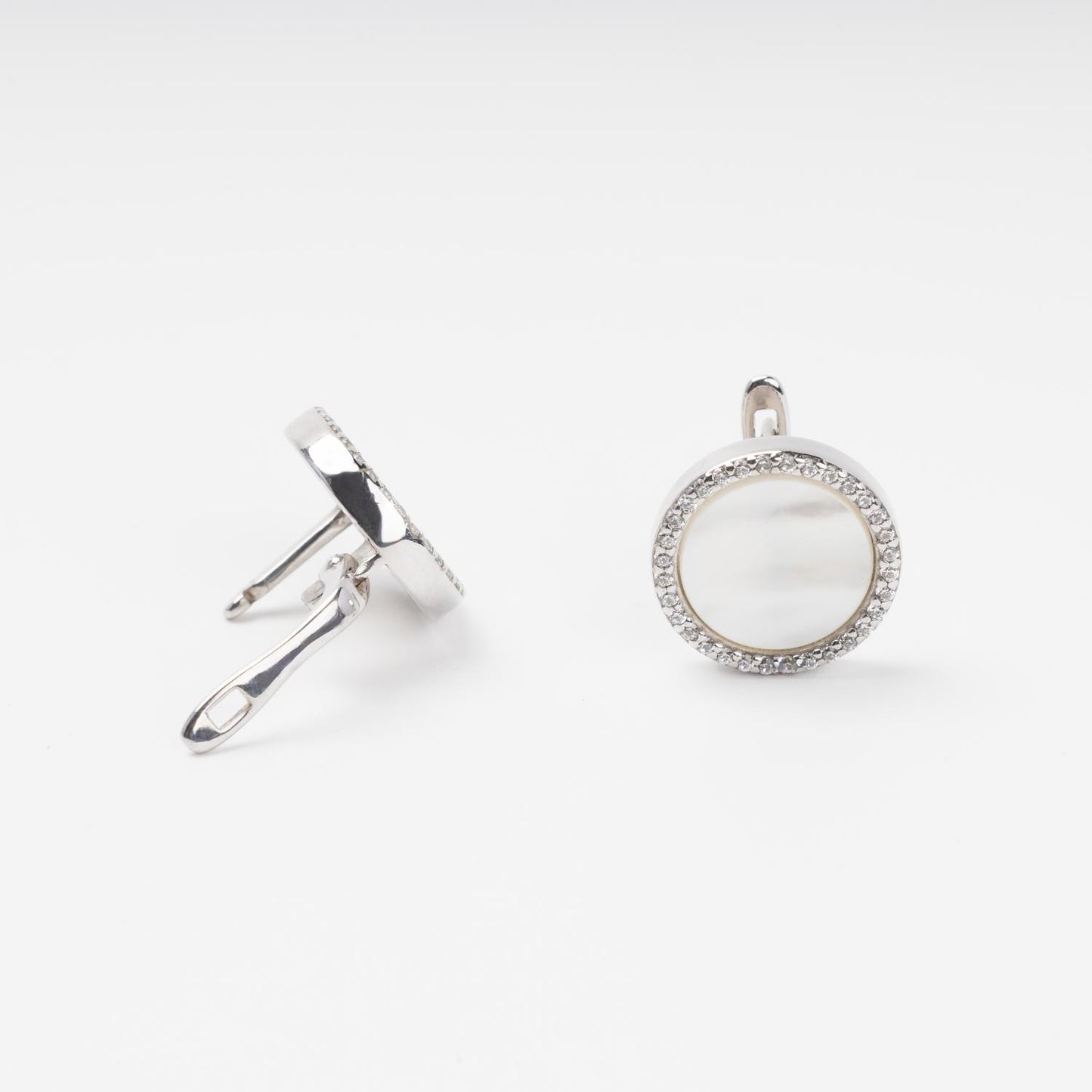 Silver earrings with English lock clasp detail | Jewelry Store Kabluchka