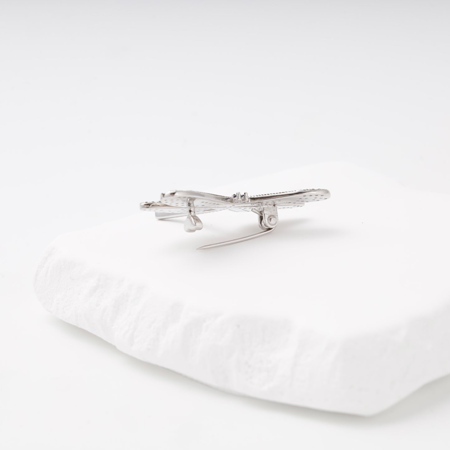 Silver 925 dragonfly brooch, brooch pin detail — Kabluchka