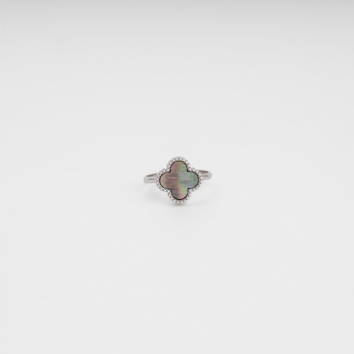 Rhodium silver ring back view with clover top — Kabluchka