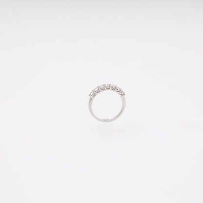 White gold diamond band ring showing brilliant-cut stones - Kabluchka