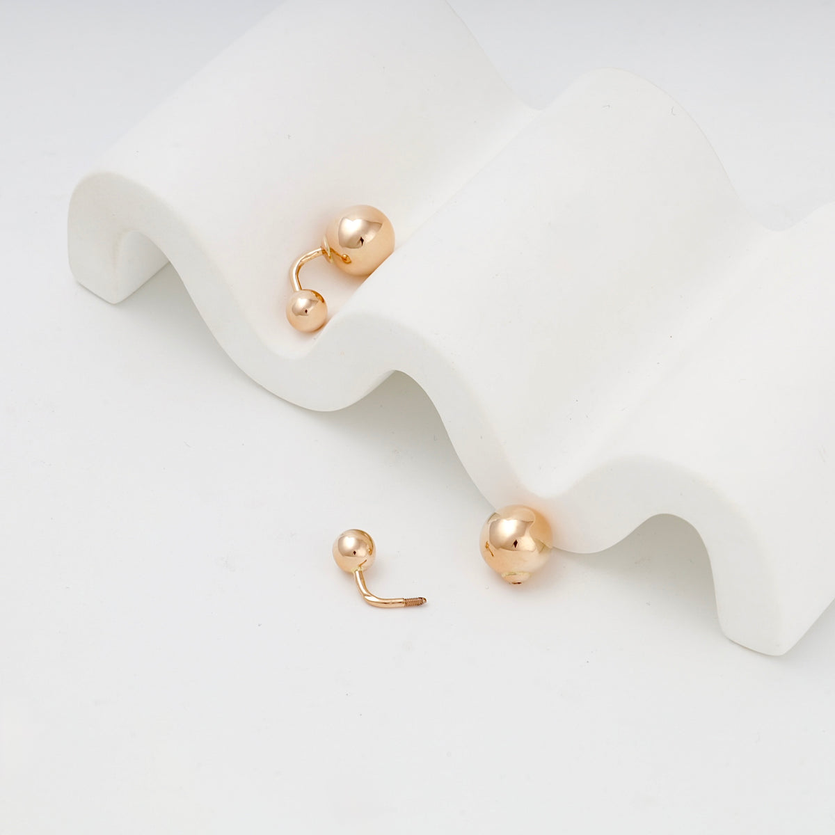 Rose gold double ball screw-back earrings side view — Kabluchka