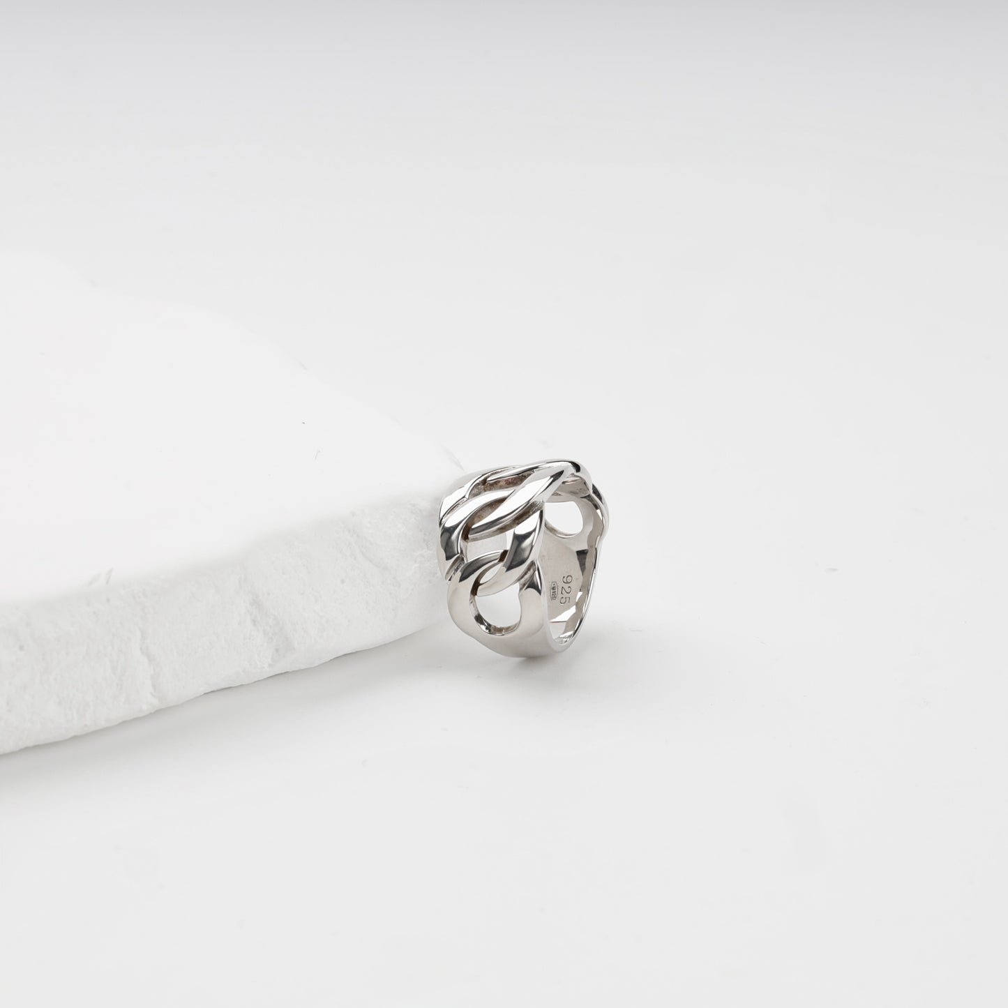 Silver 925 chain-inspired ring, side profile — Kabluchka