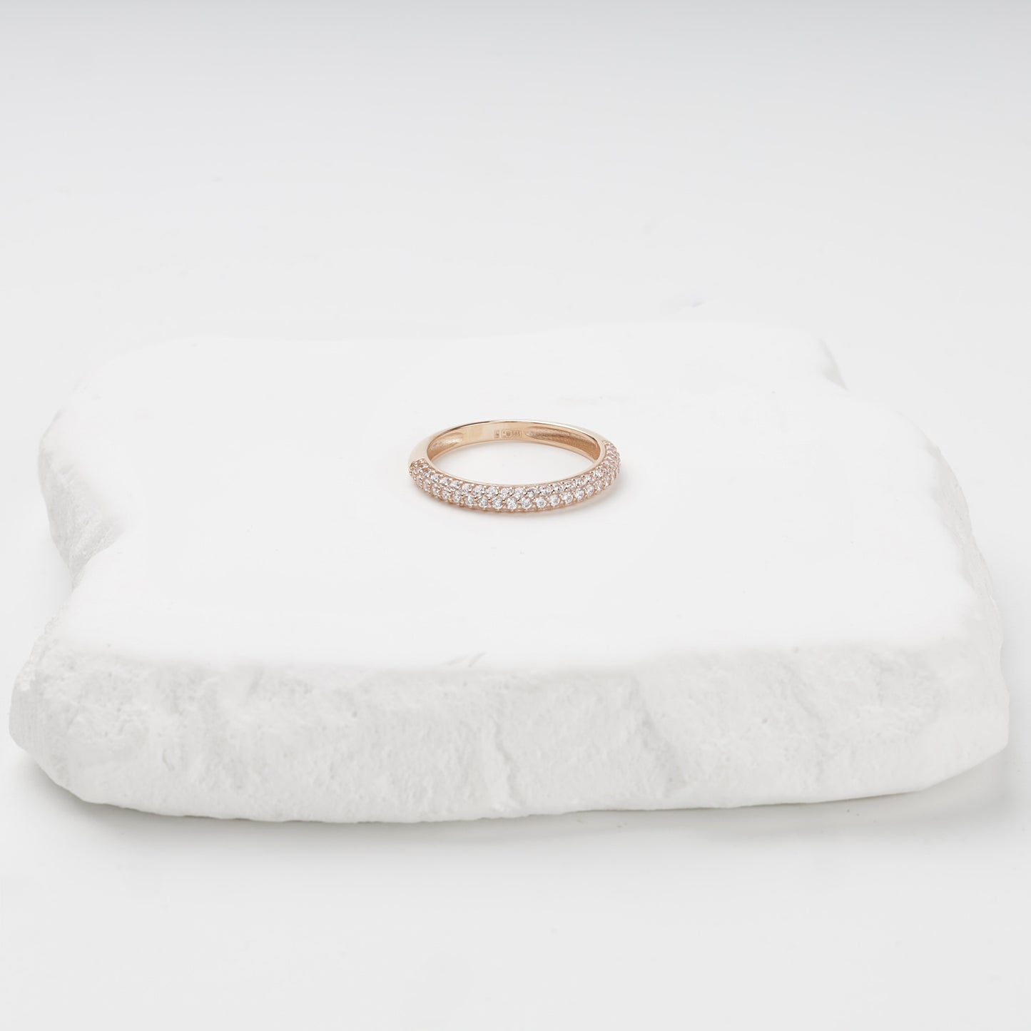 Rose Gold 14K double-row pavé cubic zirconia band ring