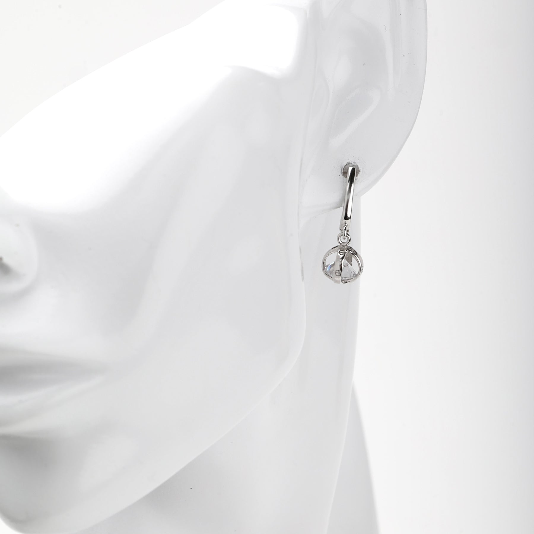 Kabluchka editorial jewelry detail