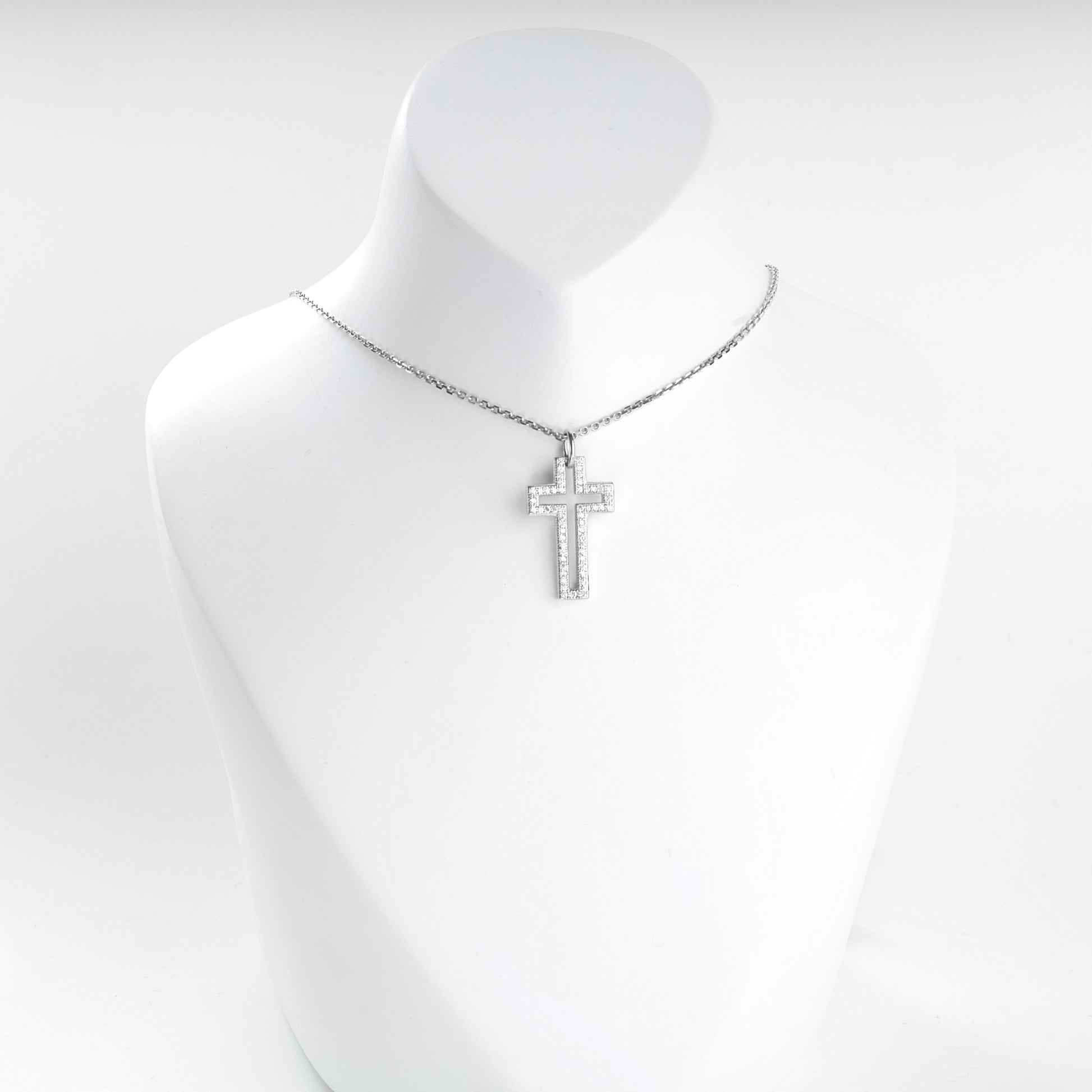 Rhodium-plated Silver 925 cubic zirconia open cross pendant, detail view — Kabluchka