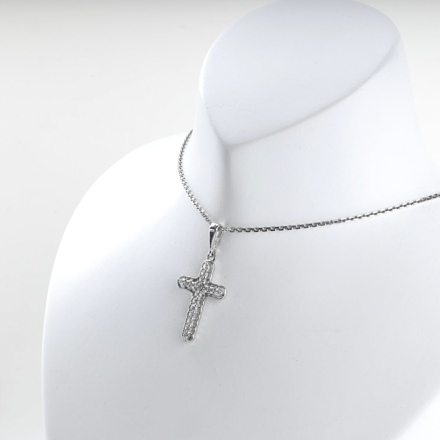 Rhodium-plated Silver 925 cubic zirconia cross pendant, product view 4 — Kabluchka