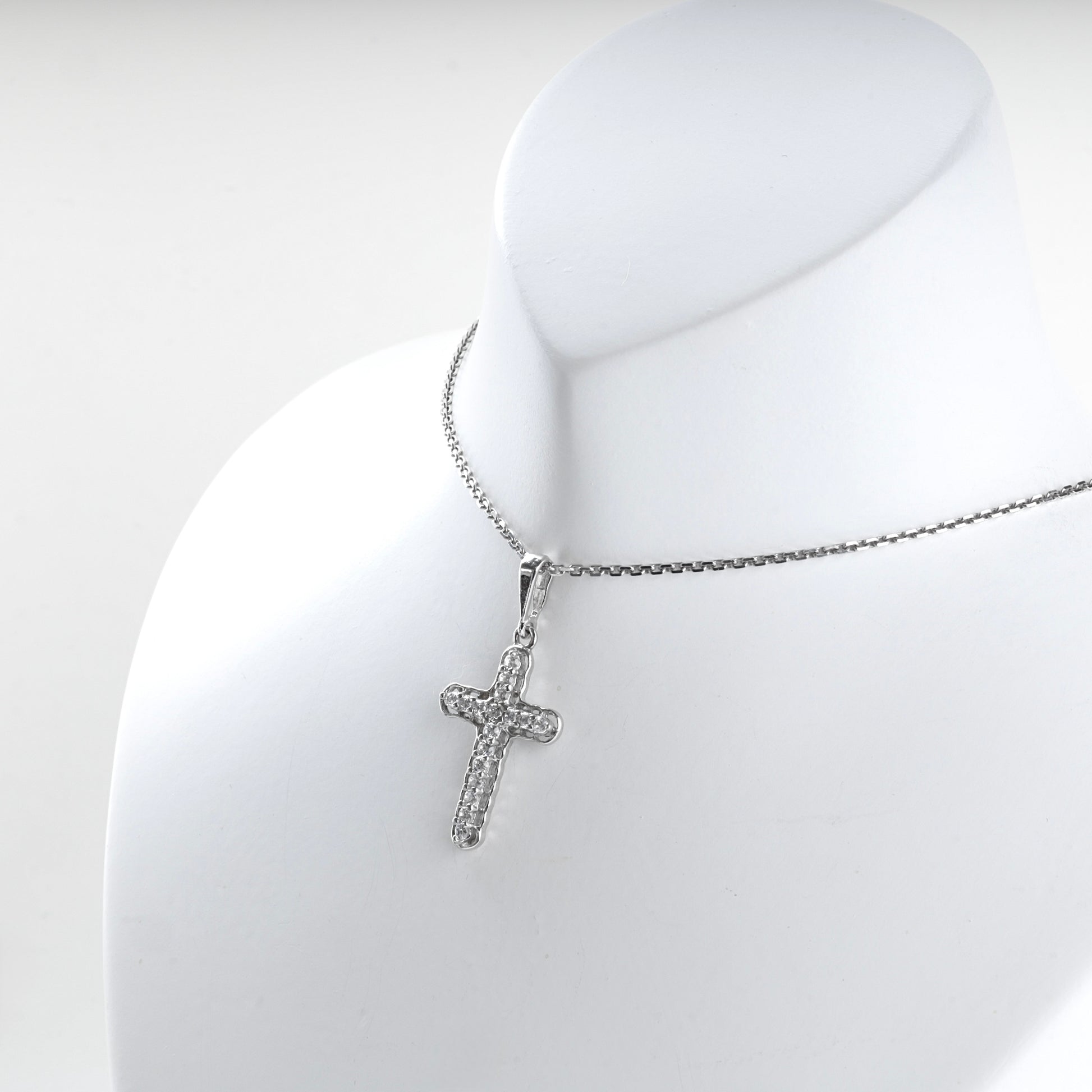 Rhodium-plated Silver 925 cubic zirconia cross pendant, product view 4 — Kabluchka