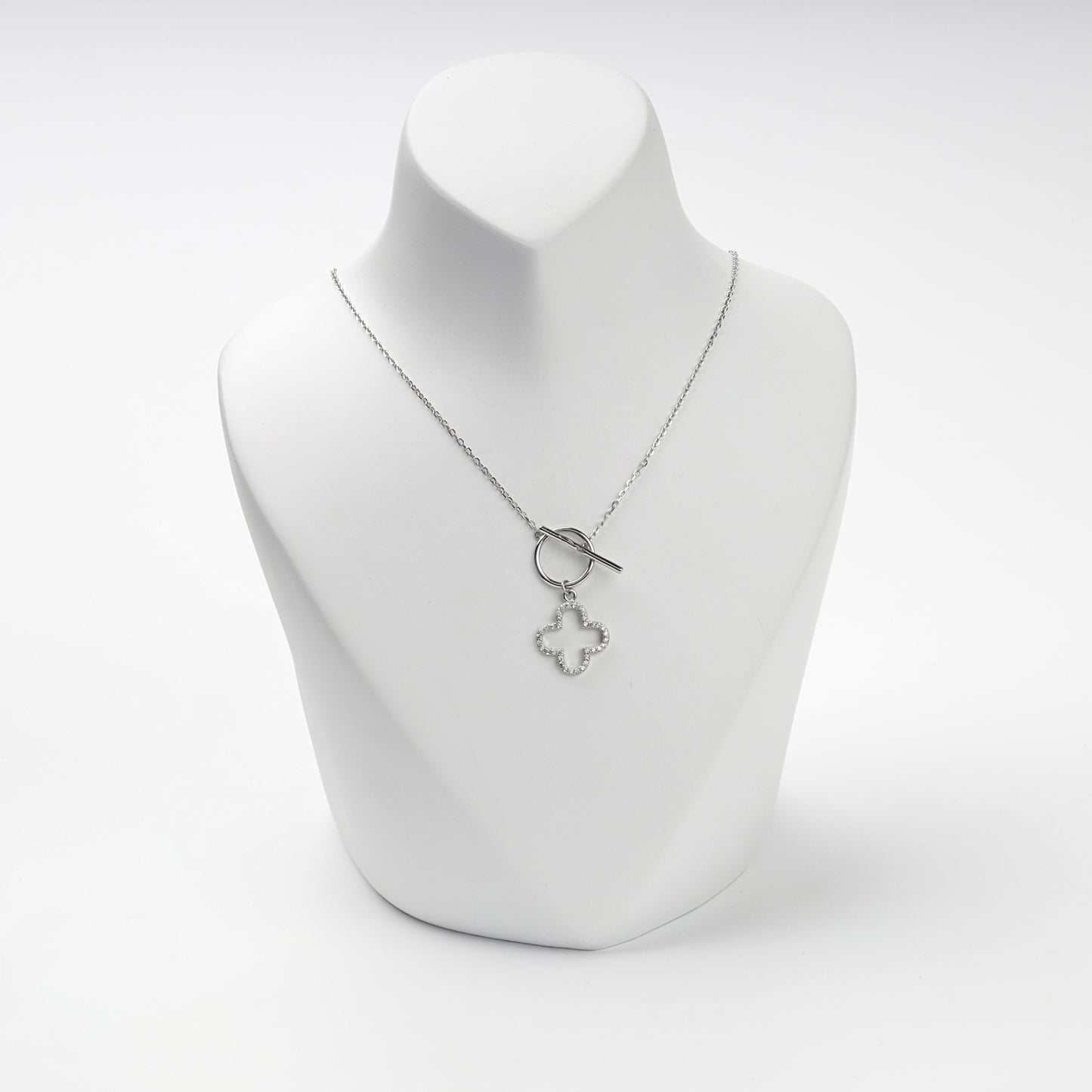 Rhodium-plated Silver 925 cubic zirconia clover toggle necklace, product view 4 — Kabluchka