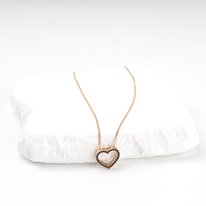 Gold 585 Open Heart Pendant close-up — Kabluchka