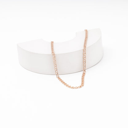 Rose gold bismarck weave chain close-up — Kabluchka