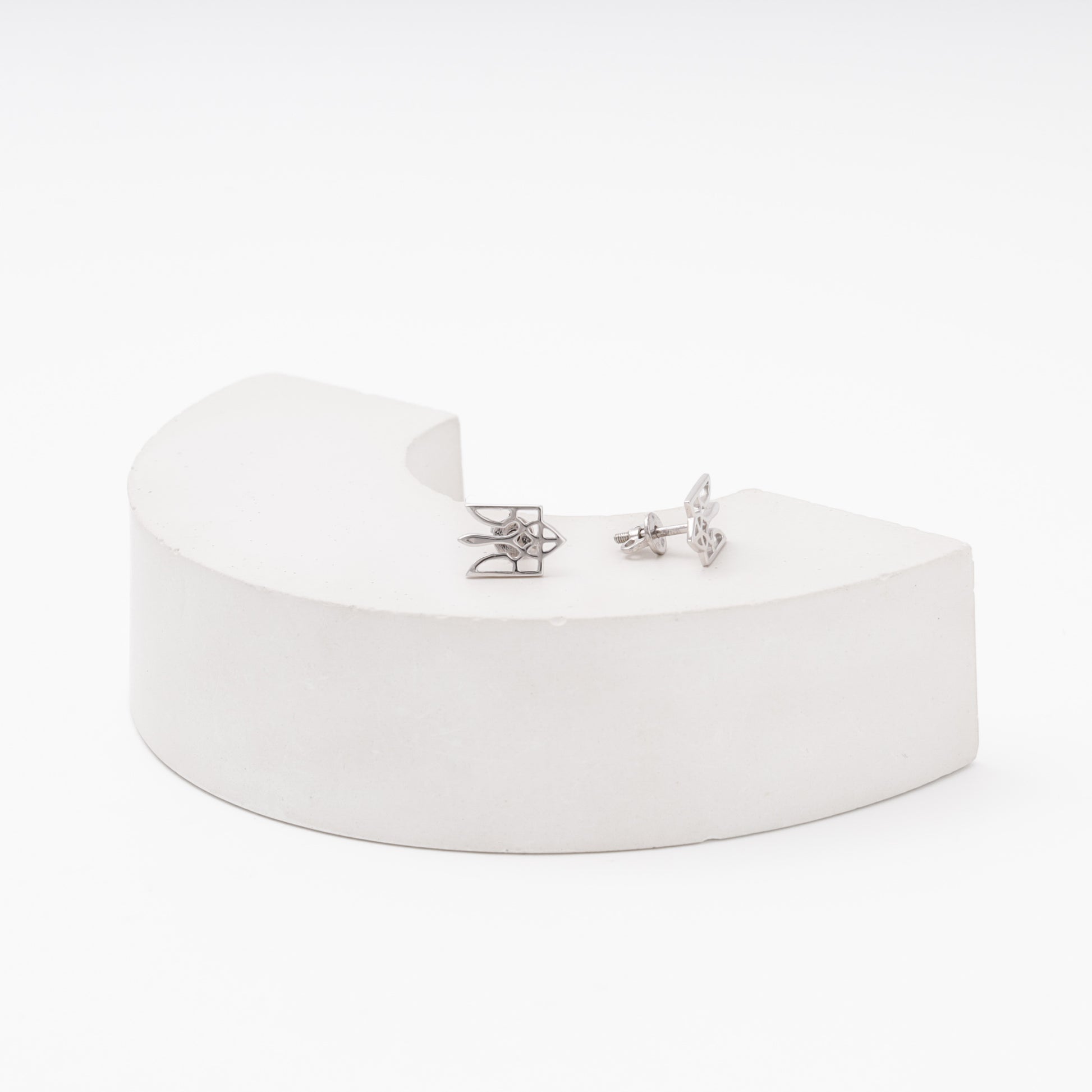 Silver patriotic studs, 2478_1, Kabluchka