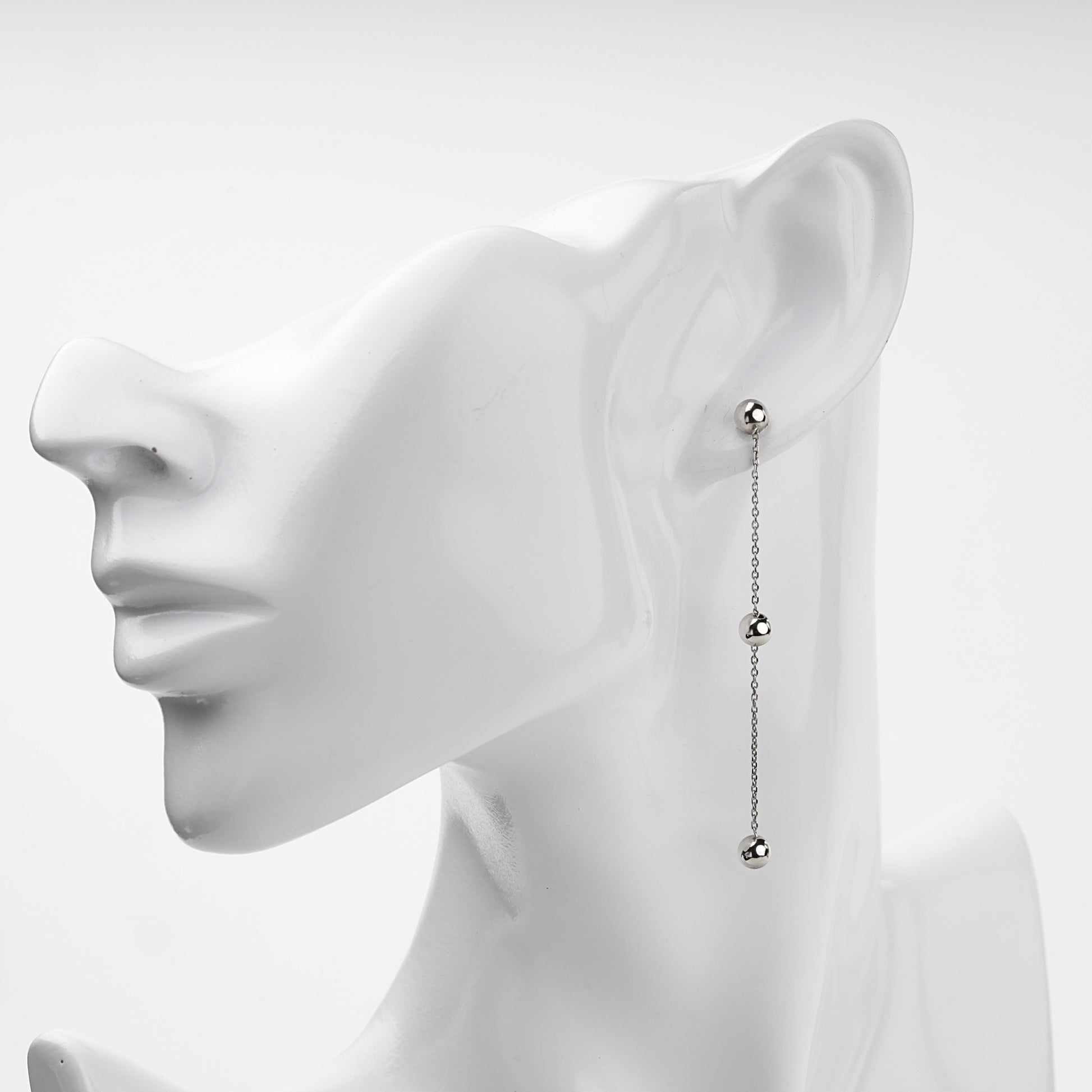 Rhodium-plated Silver 925 ball chain threader earrings on ear — Kabluchka
