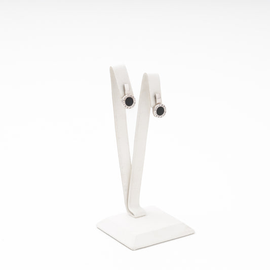 Silver 925 earrings with round black enamel top on display stand — Kabluchka