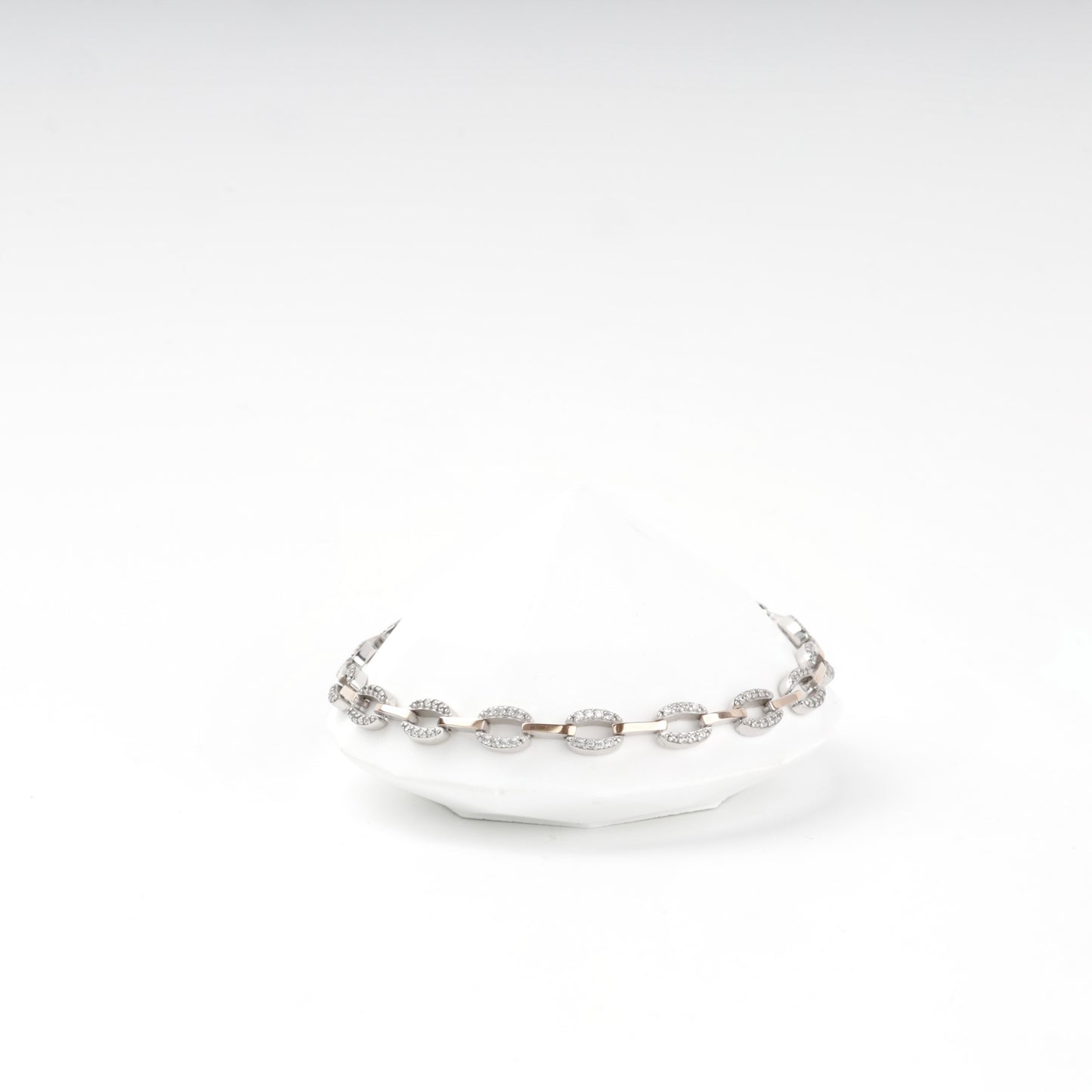 Two-tone cubic zirconia link bracelet front view — Kabluchka