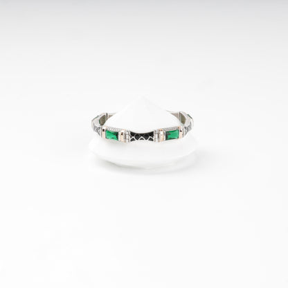 Rhodium-plated green stone link bracelet — front detail — Kabluchka