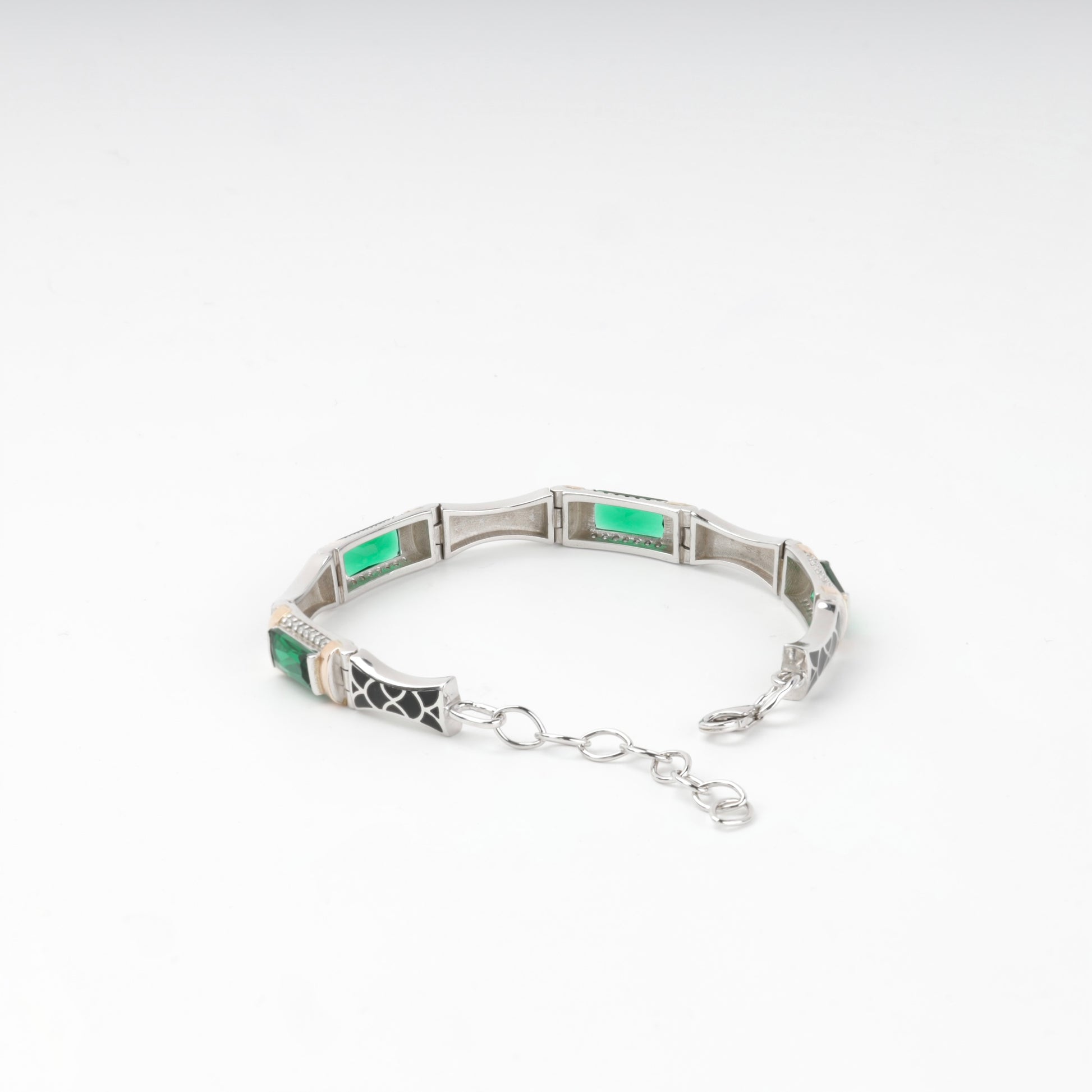 Green link bracelet with hinged rectangular sections — reverse view — Kabluchka