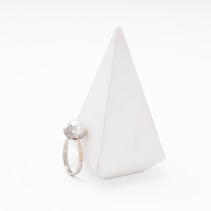 Silver pearl ring with CZ — side display — Kabluchka