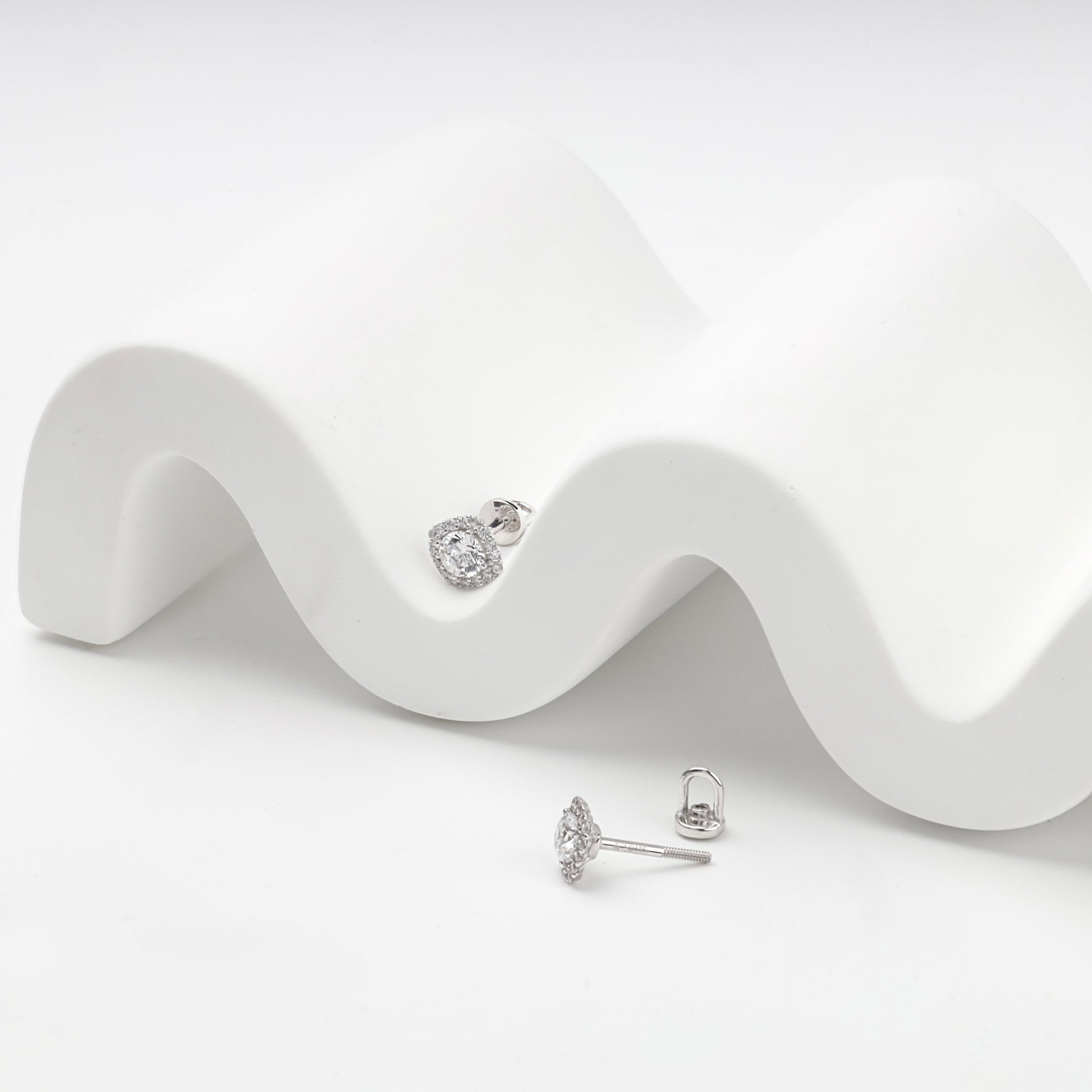 Cubic zirconia halo stud with screw-back side view