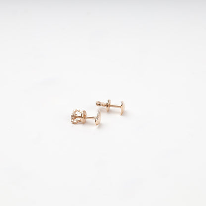 Rose Gold 14K heart stud earrings, product view 3 — Kabluchka