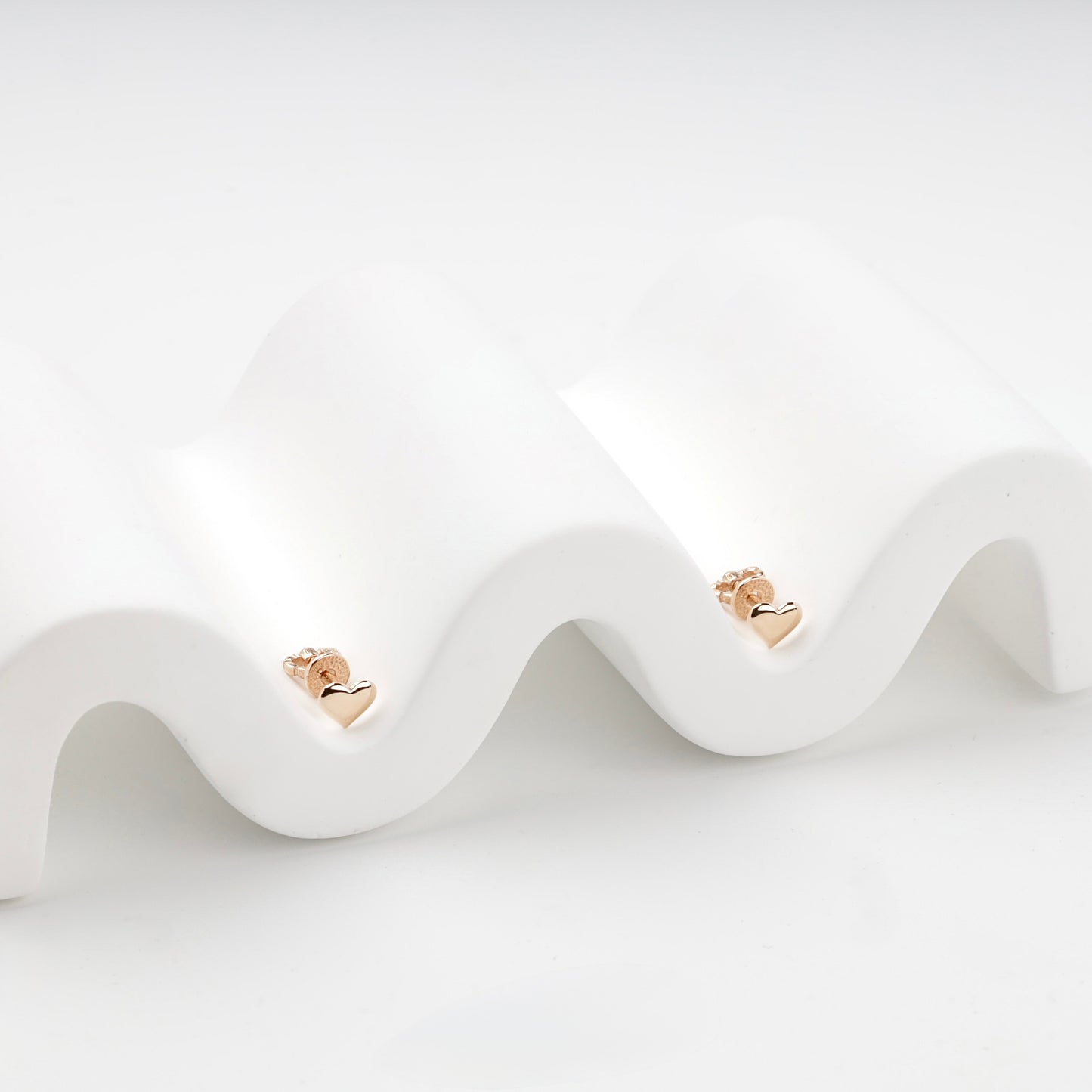 Rose Gold 14K heart stud earrings, product view 4 — Kabluchka