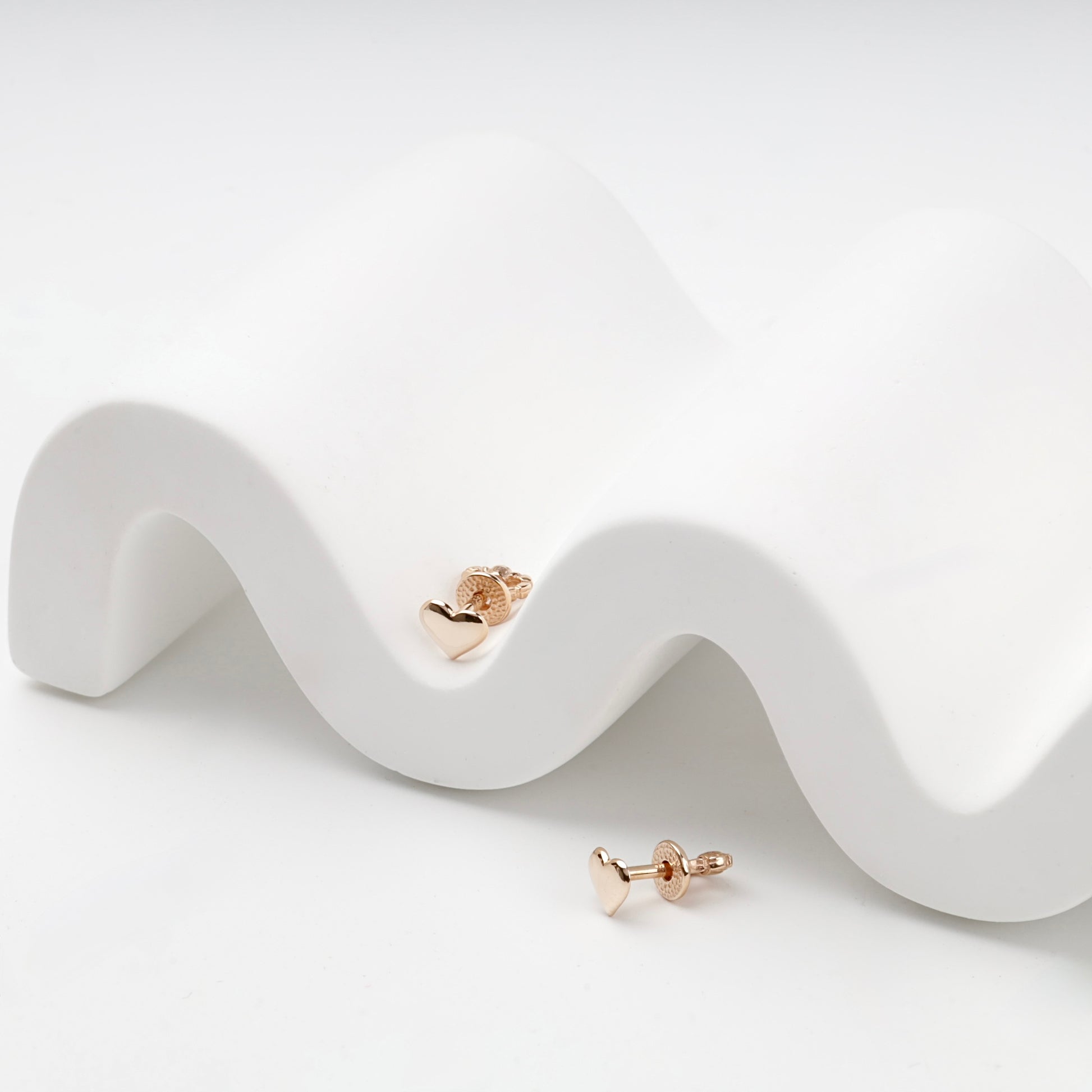Rose Gold 14K heart stud earrings, product view 5 — Kabluchka