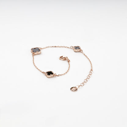 Onyx clover station bracelet with lobster clasp — Kabluchka
