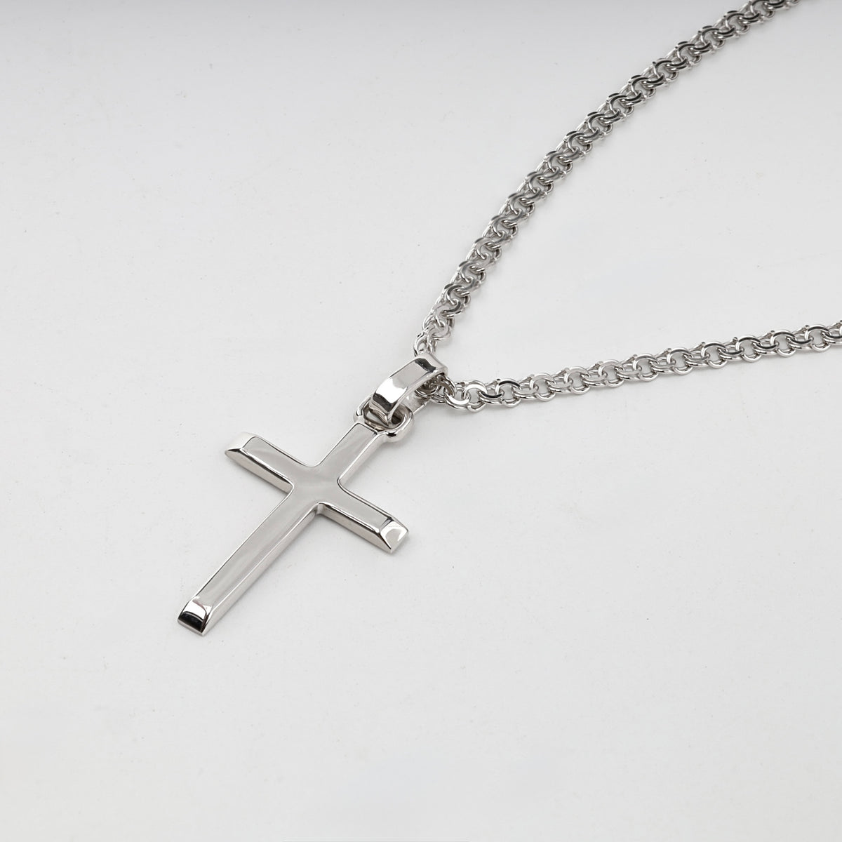 Silver 925 polished cross pendant with reverse inscription — polished cross close-up — Kabluchka