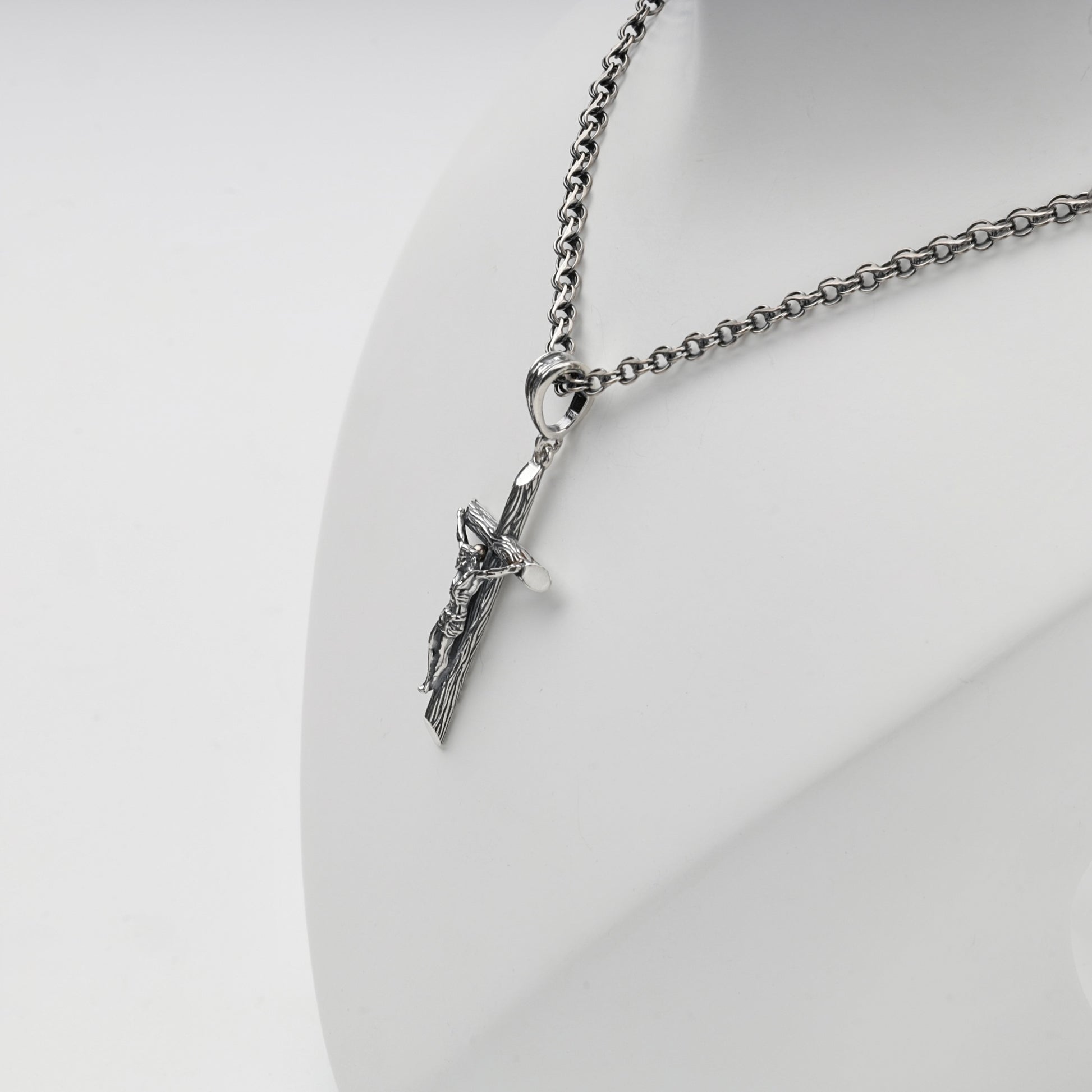 Back view of Silver 925 textured crucifix pendant