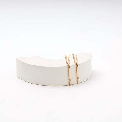 Rose Gold minimalist bar drop earrings front view — Kabluchka