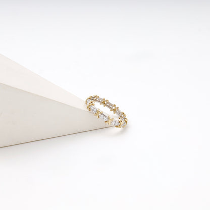 Gold 585 Two-Tone Eternity Ring with X Design and CZ — side angle — Kabluchka