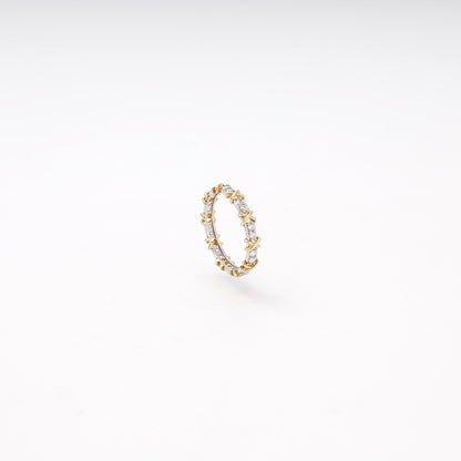 Gold 585 Two-Tone Eternity Ring with X Design and CZ — side view — Kabluchka