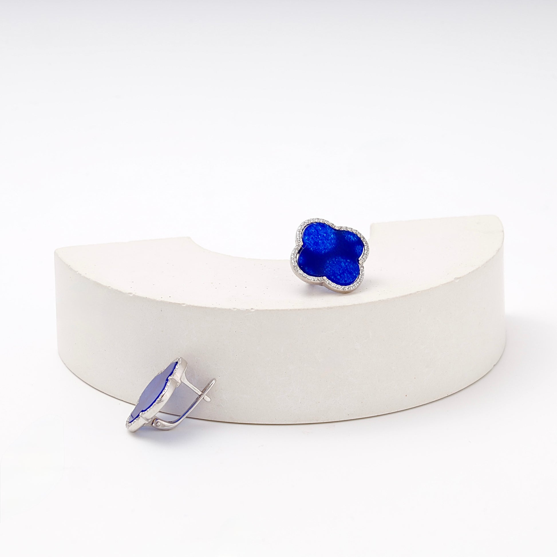 Silver 925 Blue Clover Earrings detail — Kabluchka