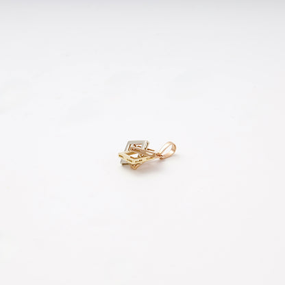 Gold 585 three-tone cube pendant, side view — Kabluchka