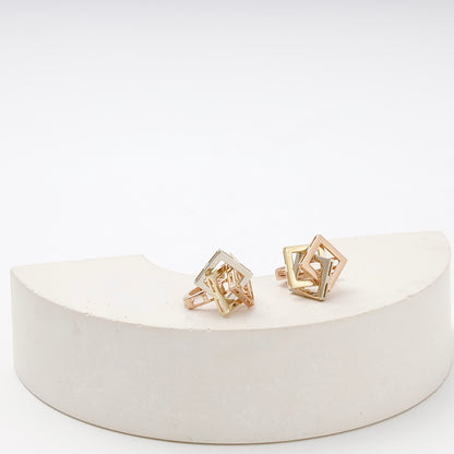 Gold 585 three-tone geometric cube earrings pair — Kabluchka