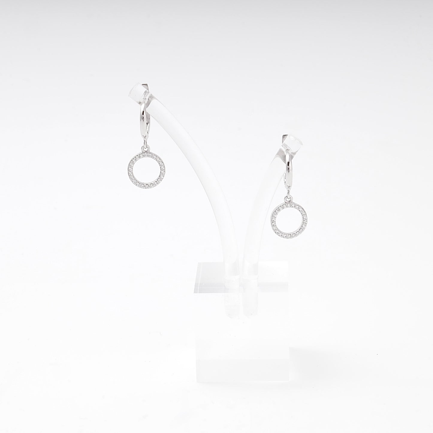 Silver 925 circle drop earrings on display — Kabluchka