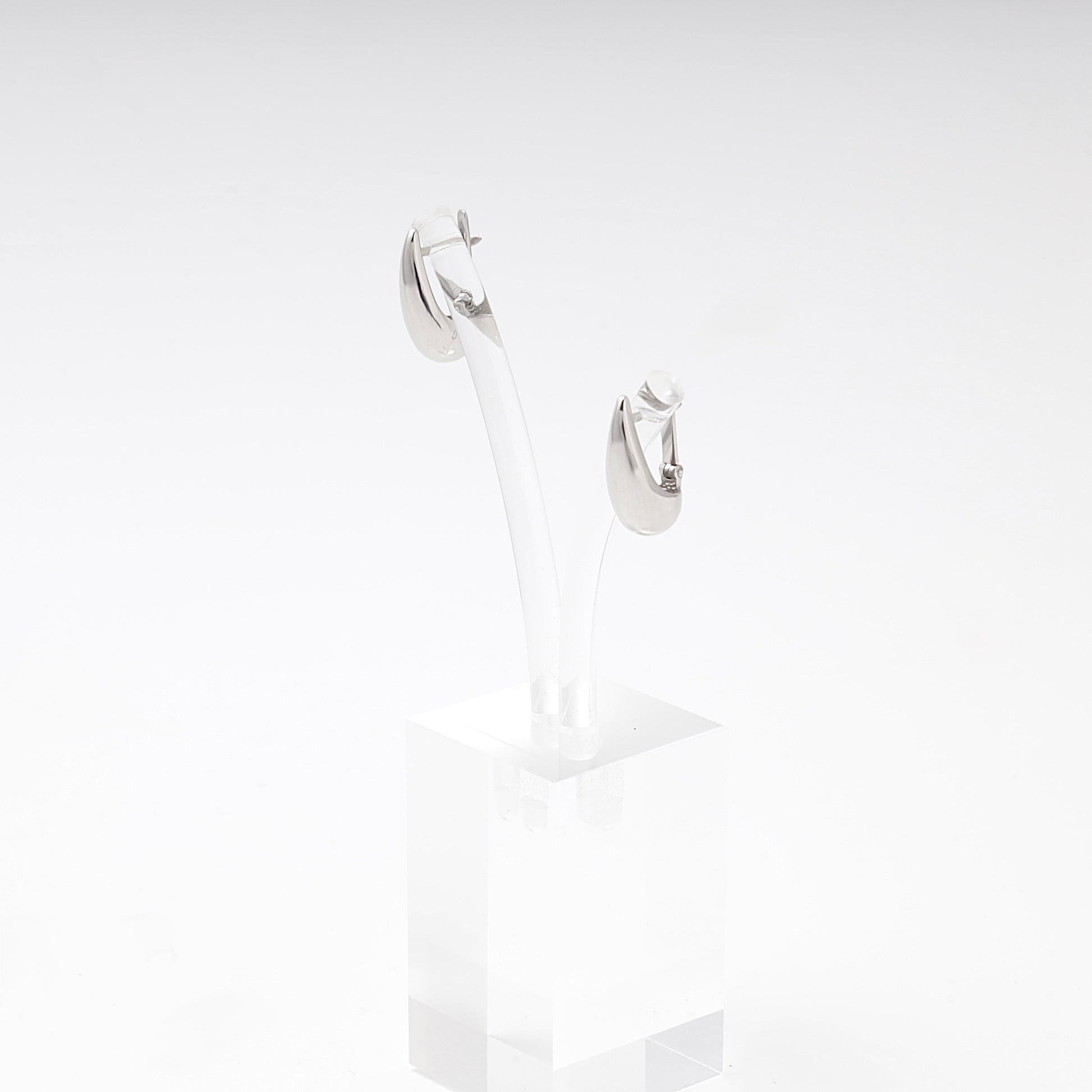 Silver 925 Teardrop Earrings angled view — Kabluchka
