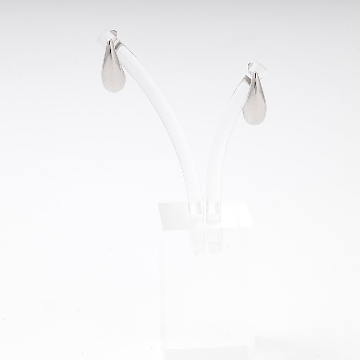 Silver 925 Polished Chunky Teardrop Earrings flat lay — Kabluchka