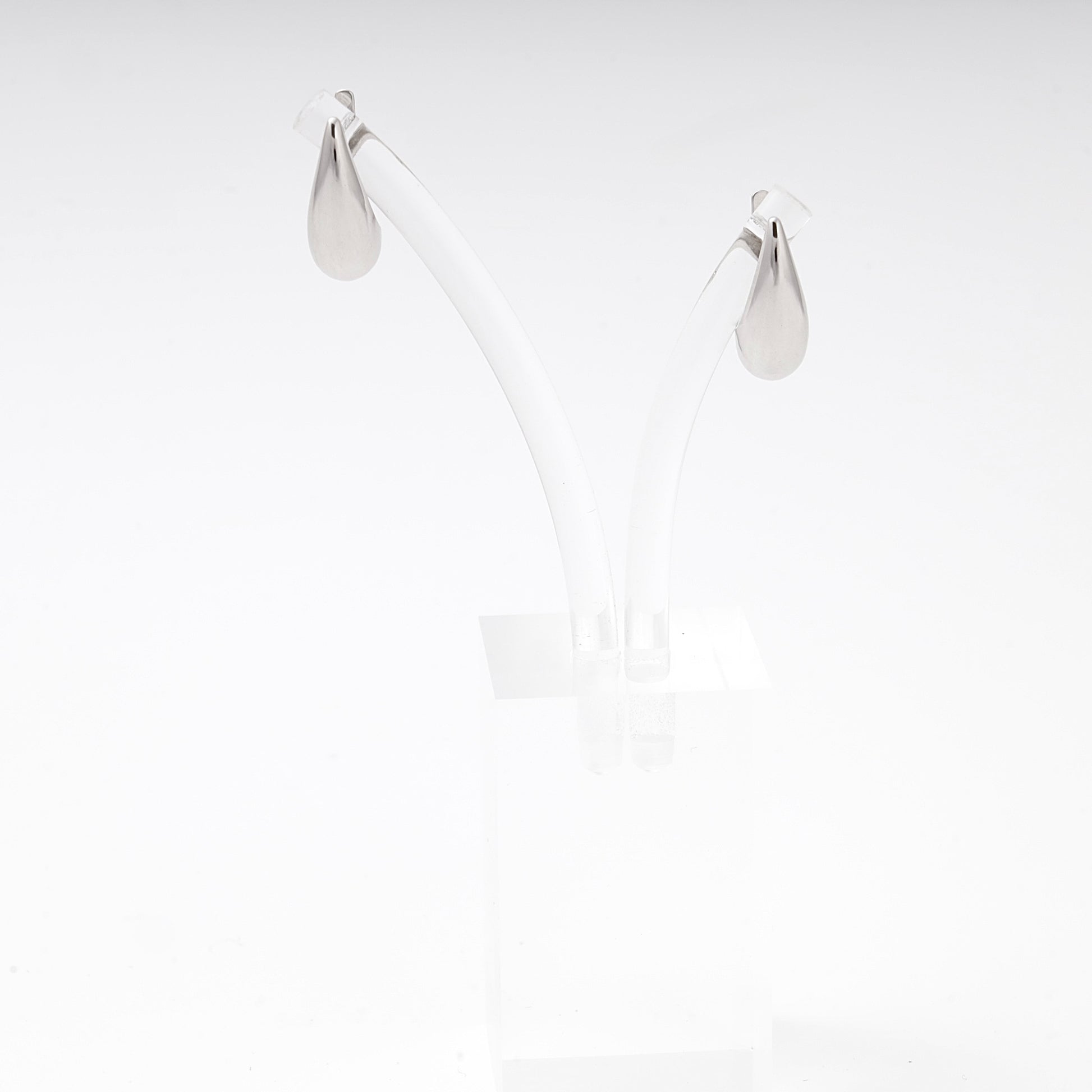 Silver 925 Polished Chunky Teardrop Earrings flat lay — Kabluchka