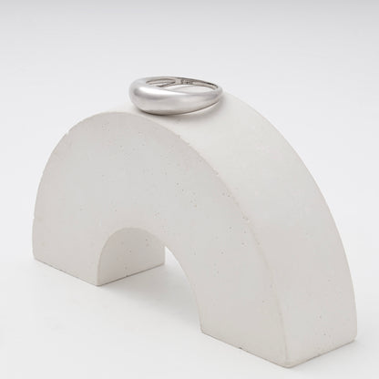 Silver 925 Dome Ring Rhodium-Plated — on arch stand — Kabluchka