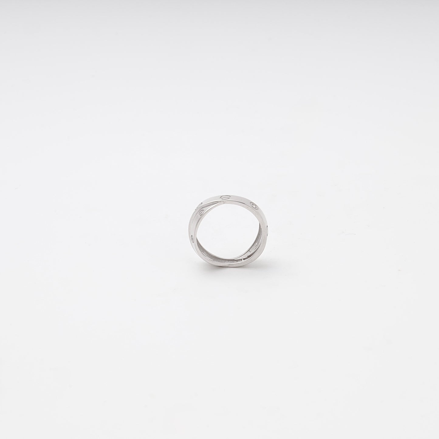 Silver 925 Crossover Love Ring angled view — Kabluchka