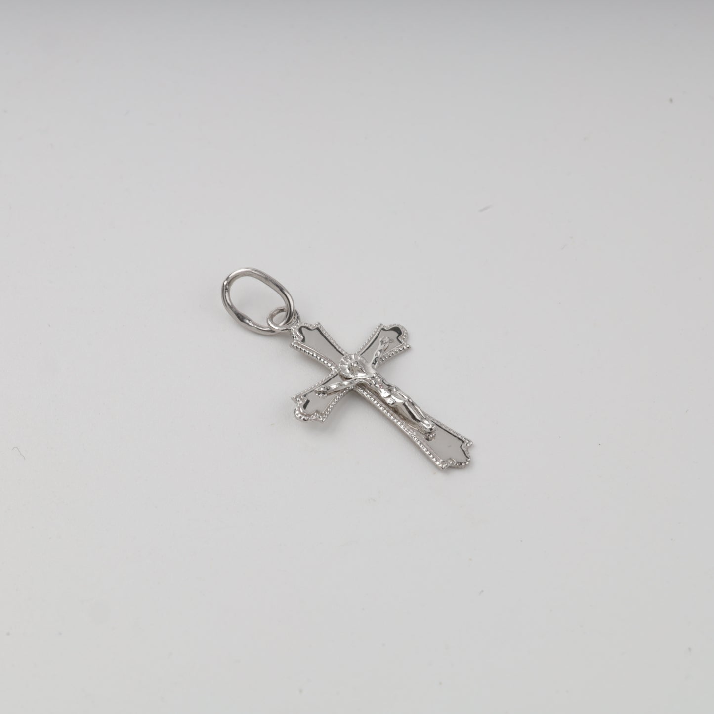 Silver 925 decorative-edge Orthodox crucifix pendant — front view — Kabluchka