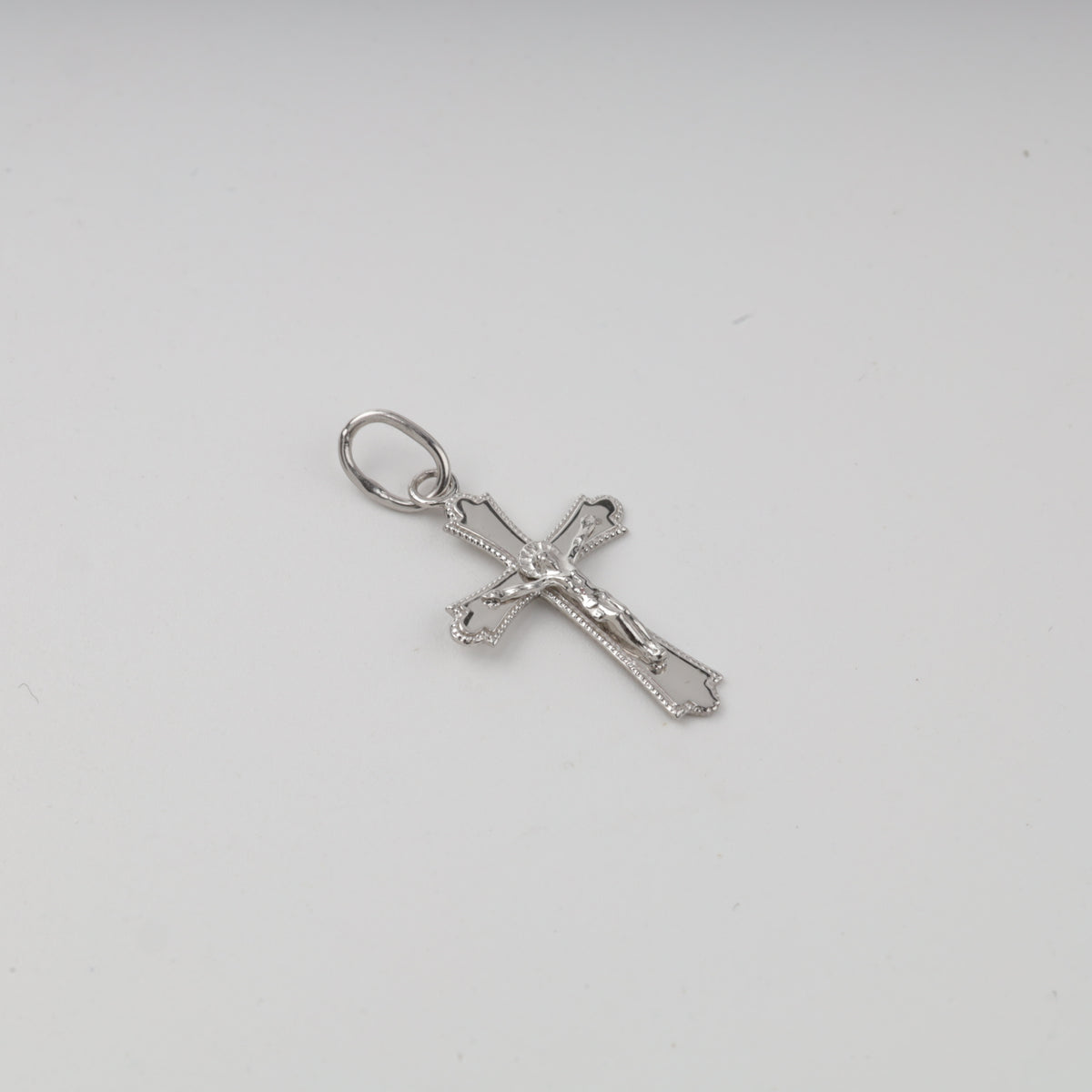 Silver 925 decorative-edge Orthodox crucifix pendant — front view — Kabluchka