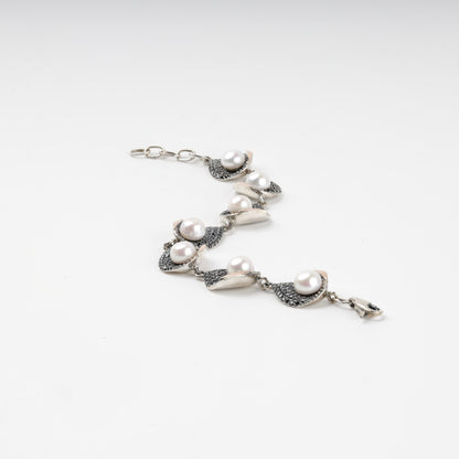 Lobster clasp and extension chain on 0409 bracelet