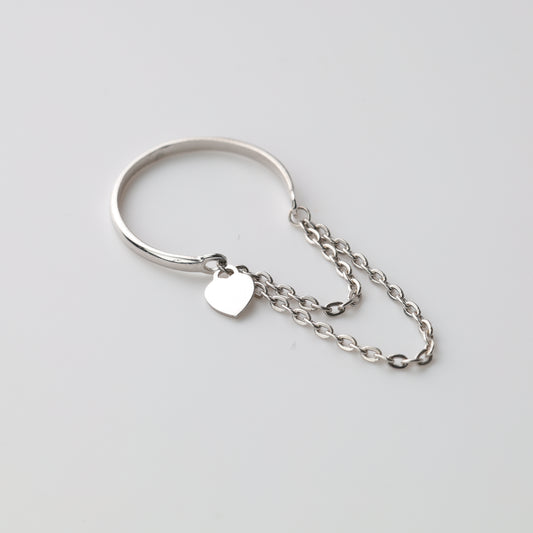 Silver chain heart ring front view - Kabluchka