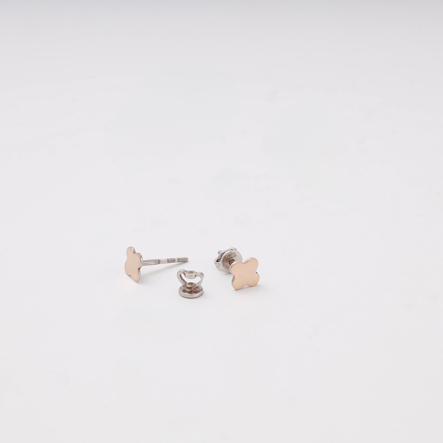 Silver 925 clover stud earrings showing screw-back posts — Kabluchka